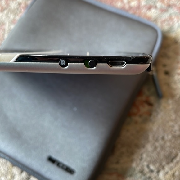 Logitech Universal Folio Keyboard for Apple iPad - Graphite with case - Picture 3 of 6